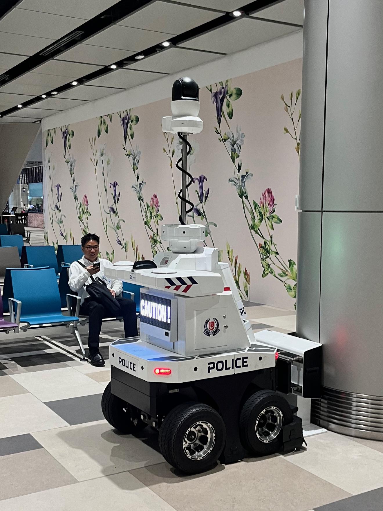 Police robot
