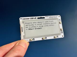Secret Santa: A Quote-a-day E-Ink display